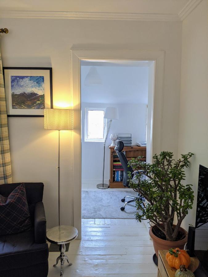Central Hawick Spacious Stylish Flat With Log Burner المظهر الخارجي الصورة