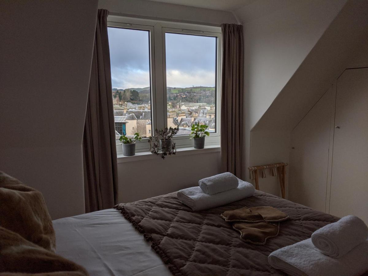 Central Hawick Spacious Stylish Flat With Log Burner المظهر الخارجي الصورة